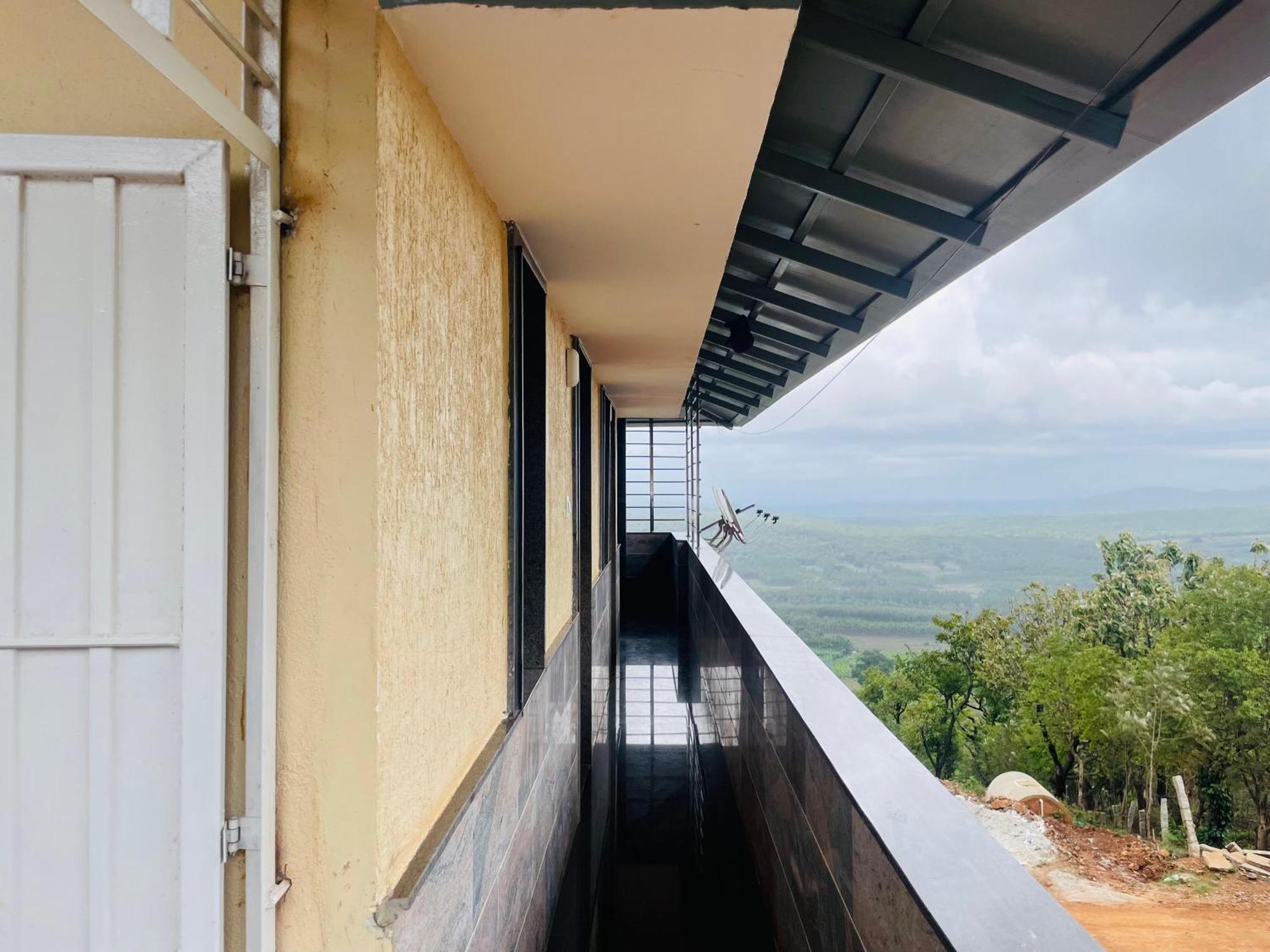 Rashi Z View Estate Stay Tarikere Экстерьер фото